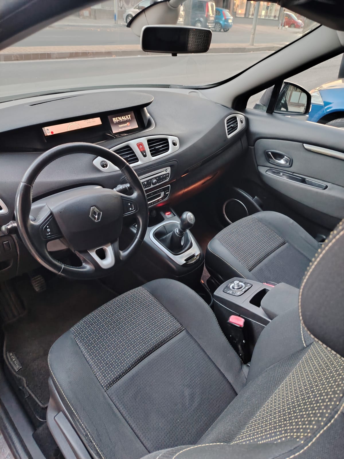 WhatsApp Image 2025-10-06 at 12.42.16 (5)