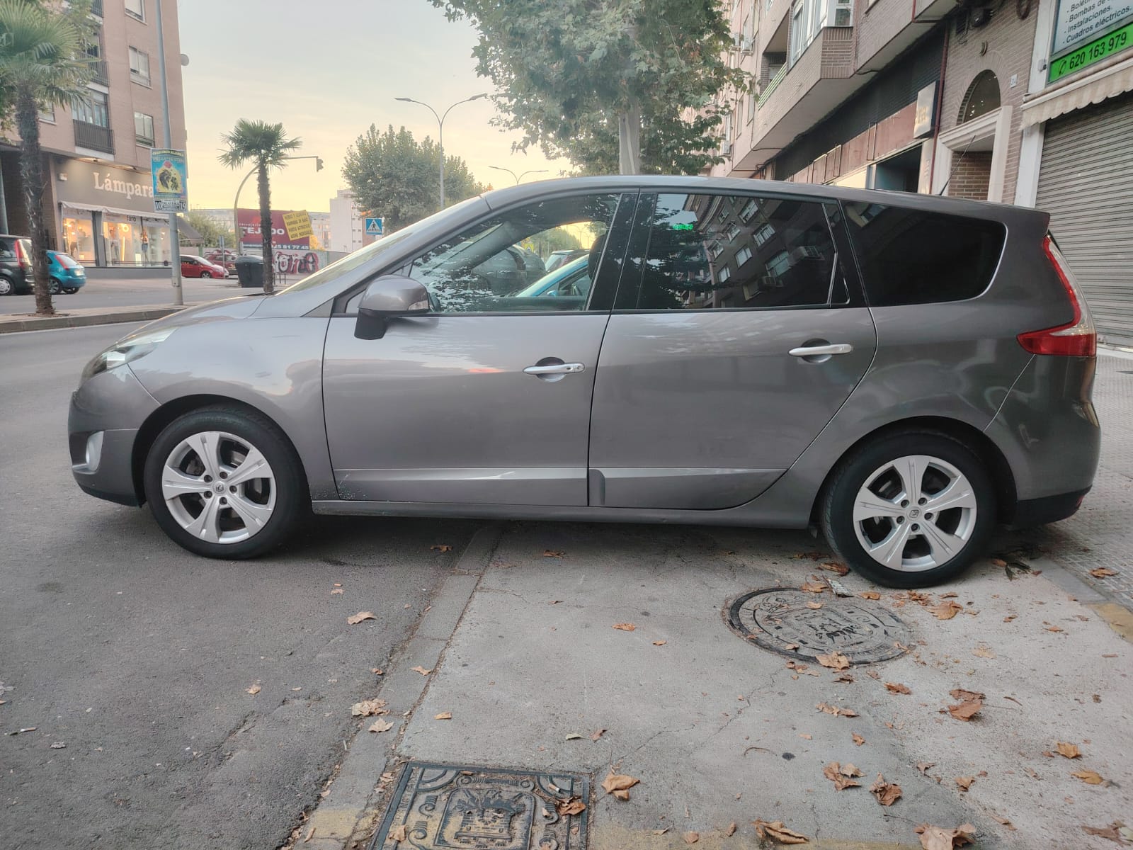 WhatsApp Image 2025-10-06 at 12.42.17 (2)