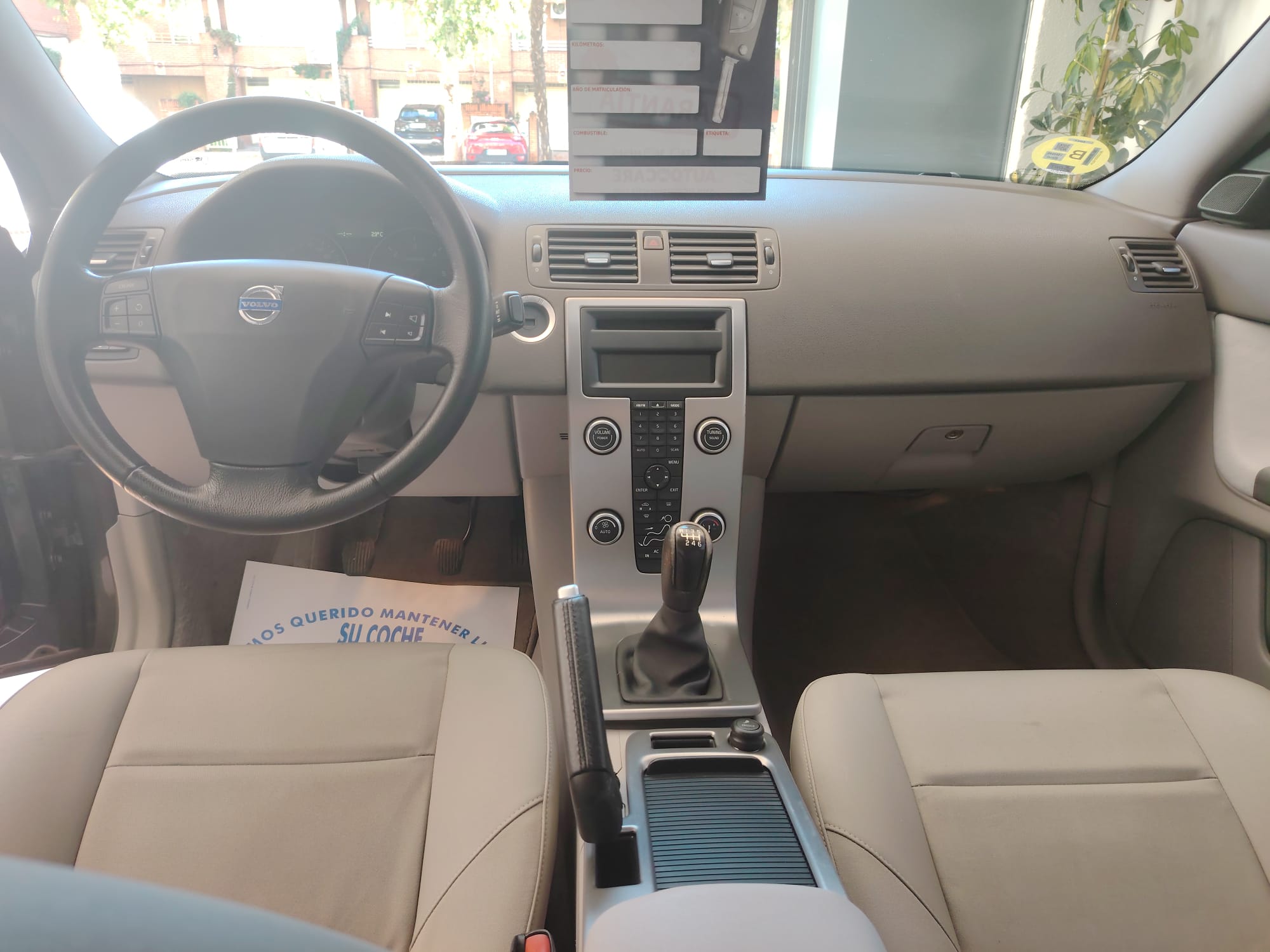 WhatsApp Image 2025-10-06 at 12.59.18 (1)