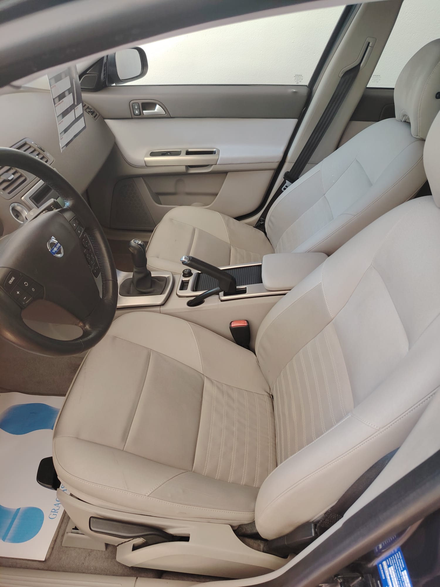 WhatsApp Image 2025-10-06 at 12.59.18 (2)