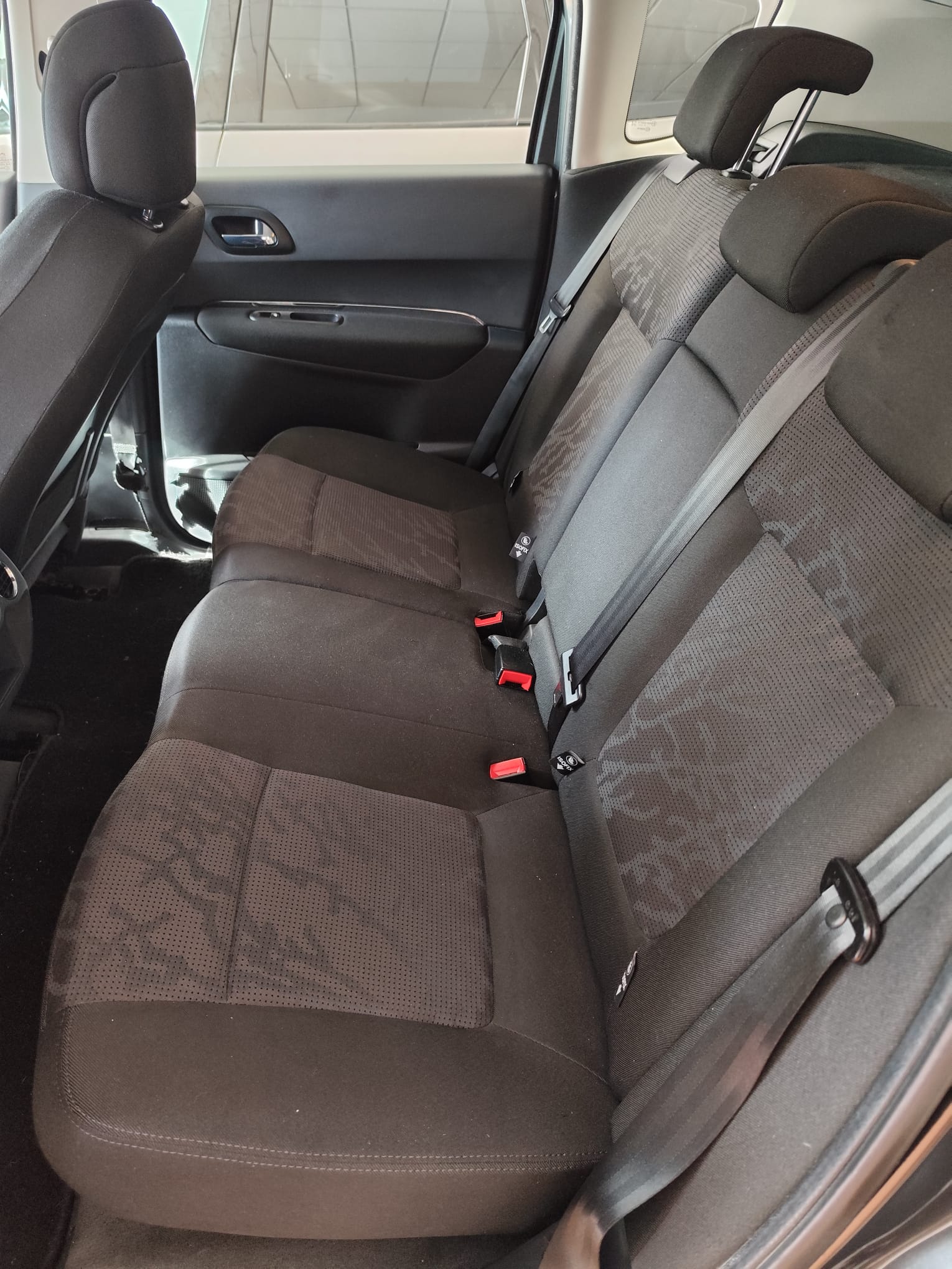 WhatsApp Image 2025-10-15 at 19.58.45