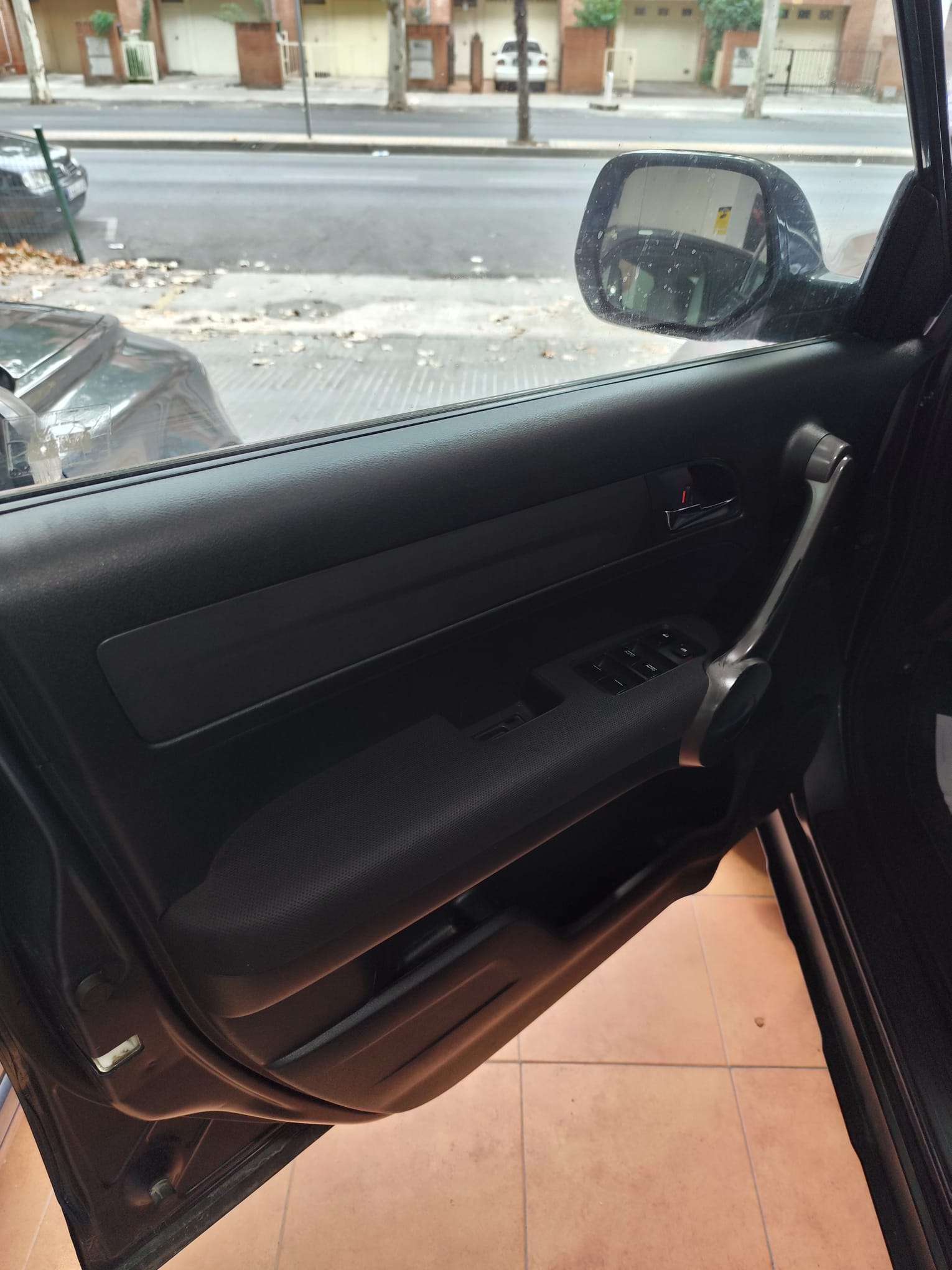 WhatsApp Image 2025-10-25 at 12.05.02