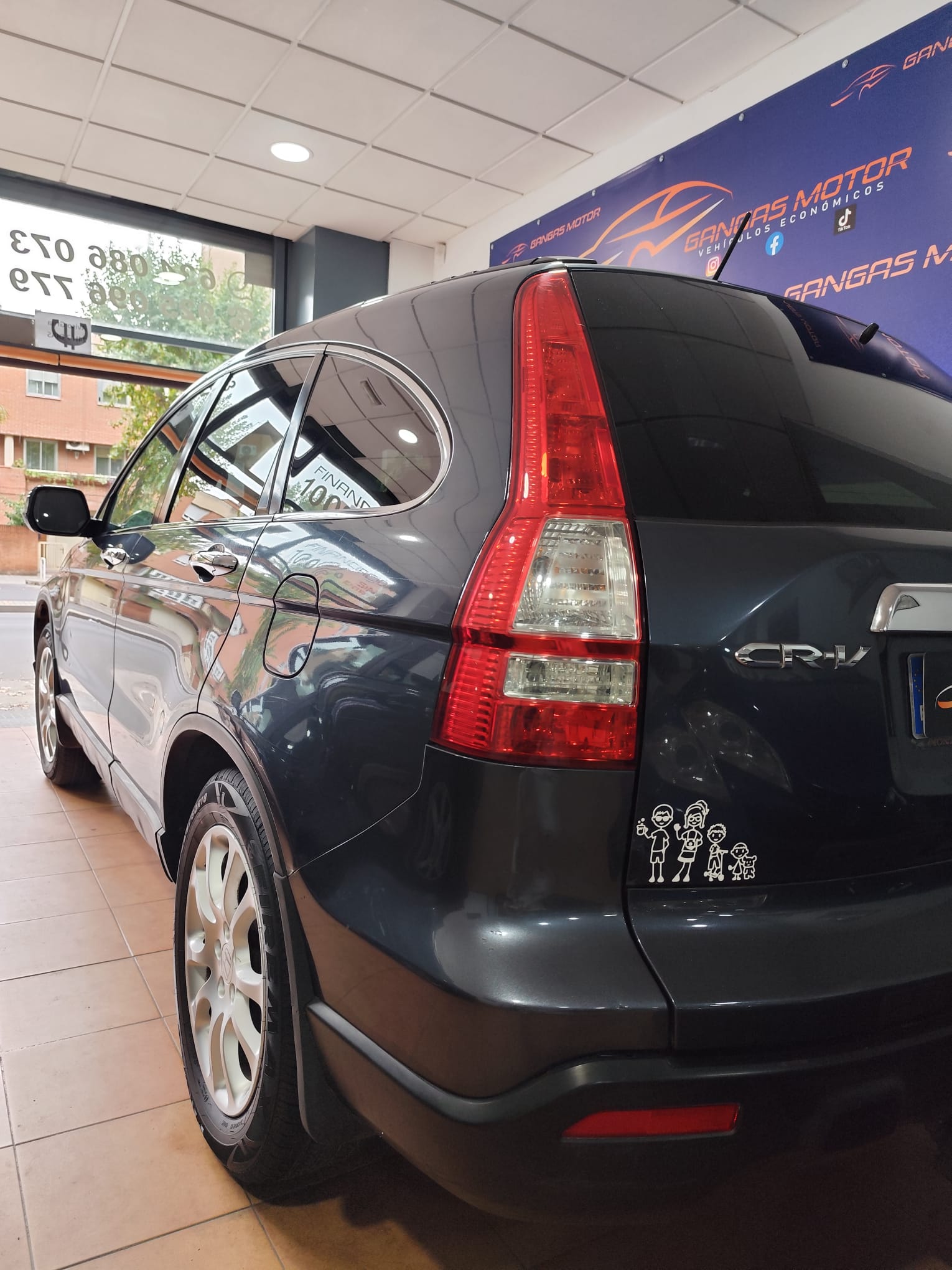 WhatsApp Image 2025-10-25 at 12.05.03 (1)