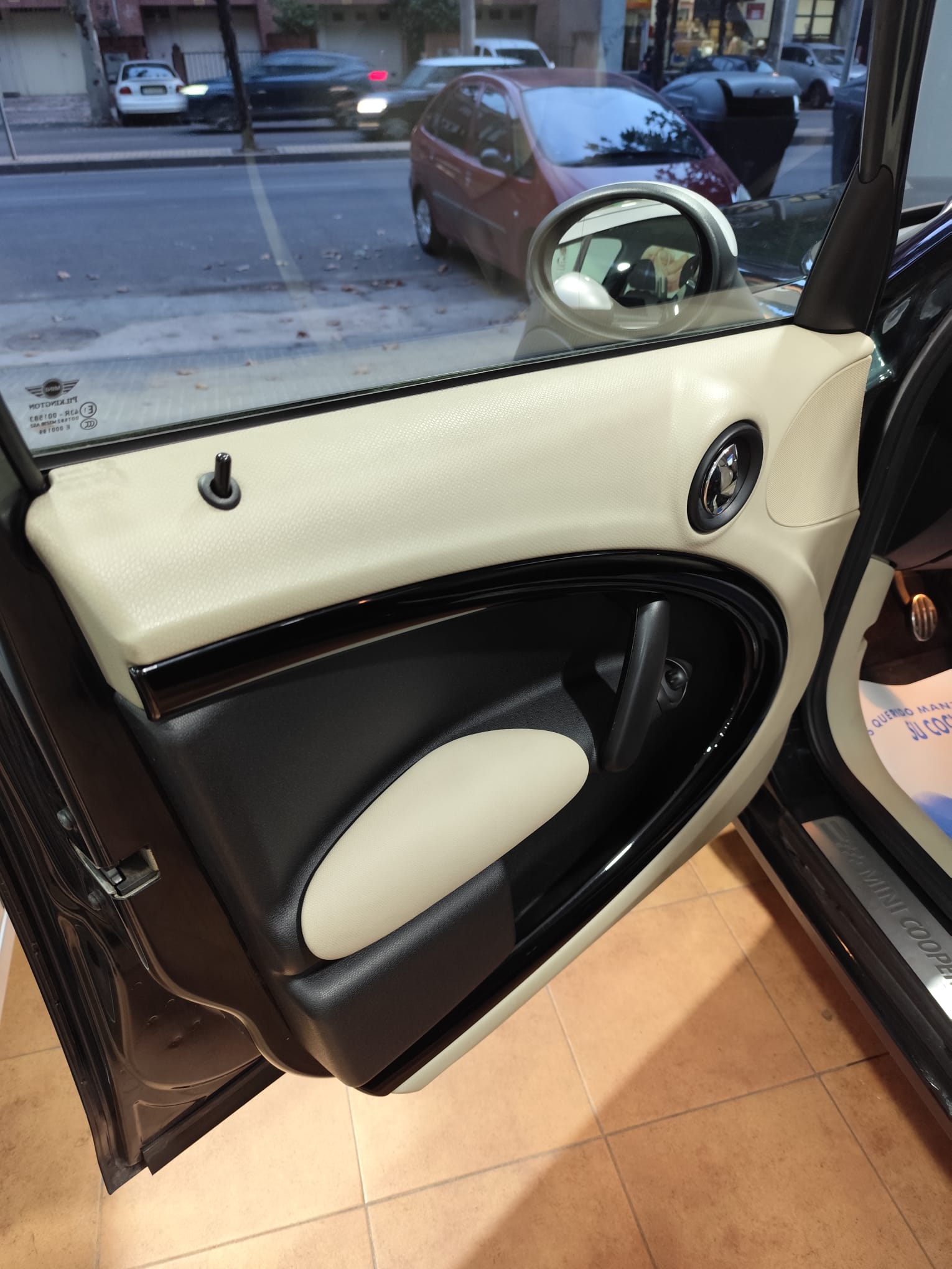 WhatsApp Image 2025-10-31 at 18.20.56