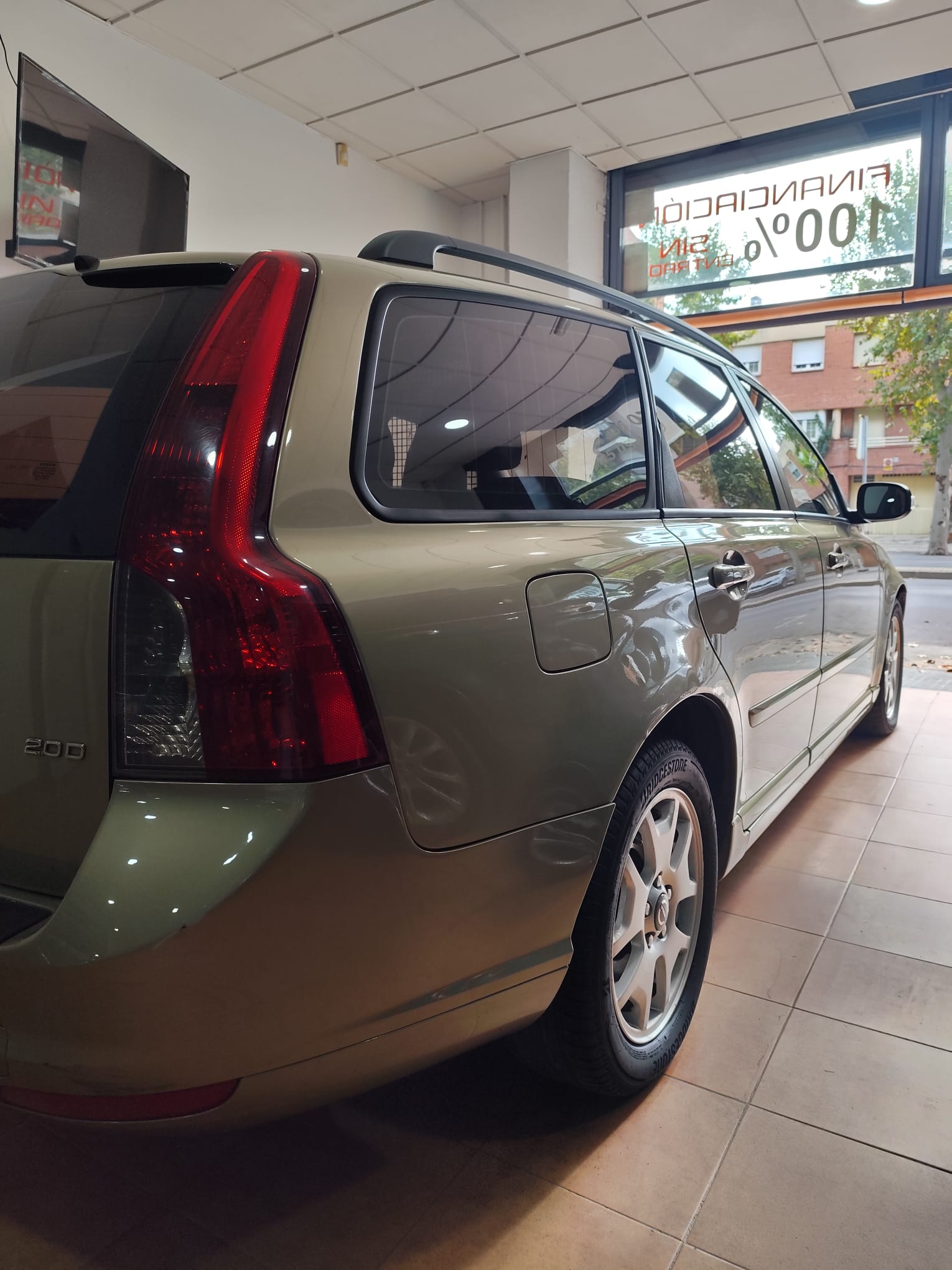 WhatsApp Image 2025-11-06 at 12.36.03 (1)