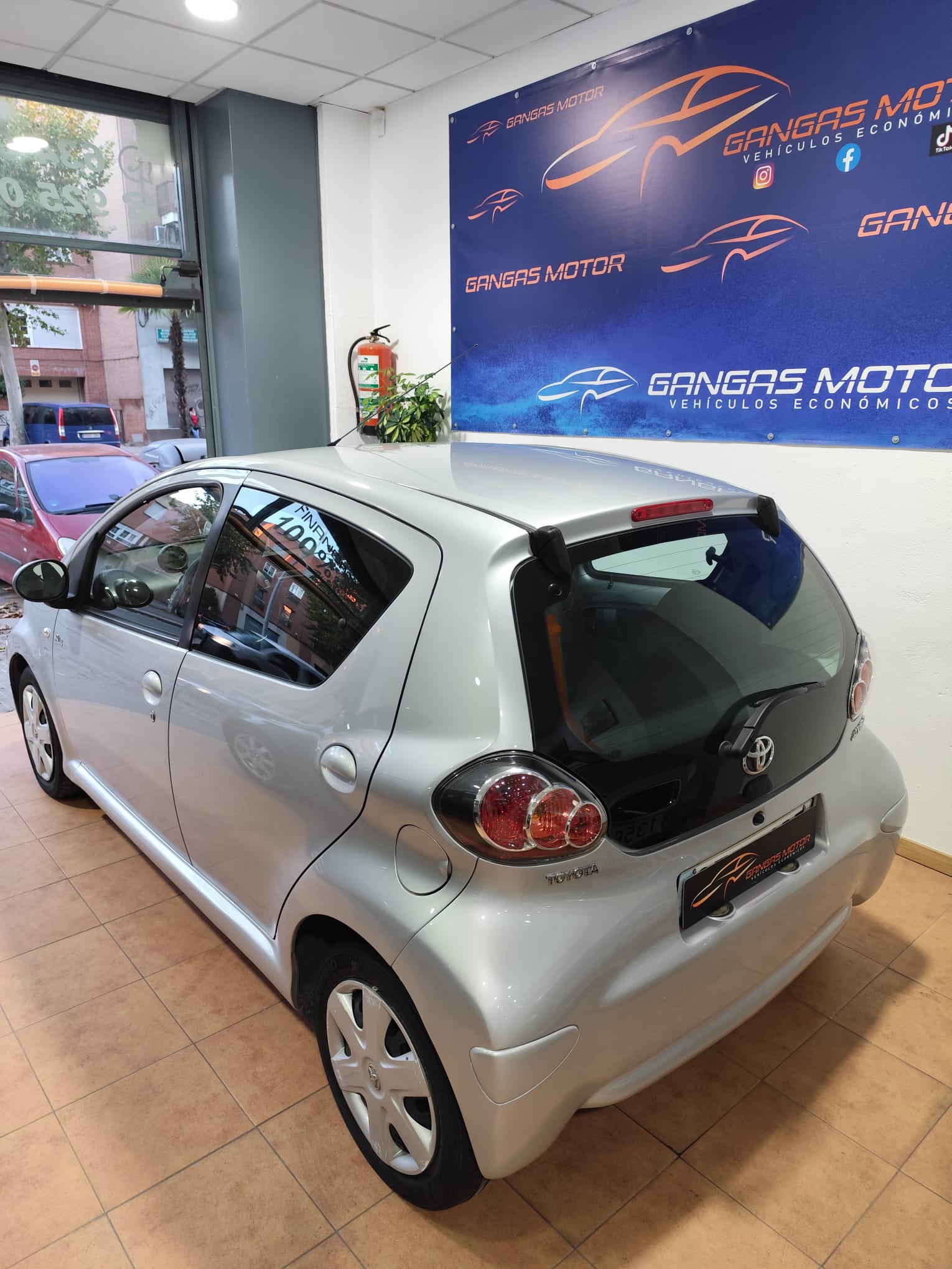 WhatsApp Image 2025-11-25 at 18.37.00